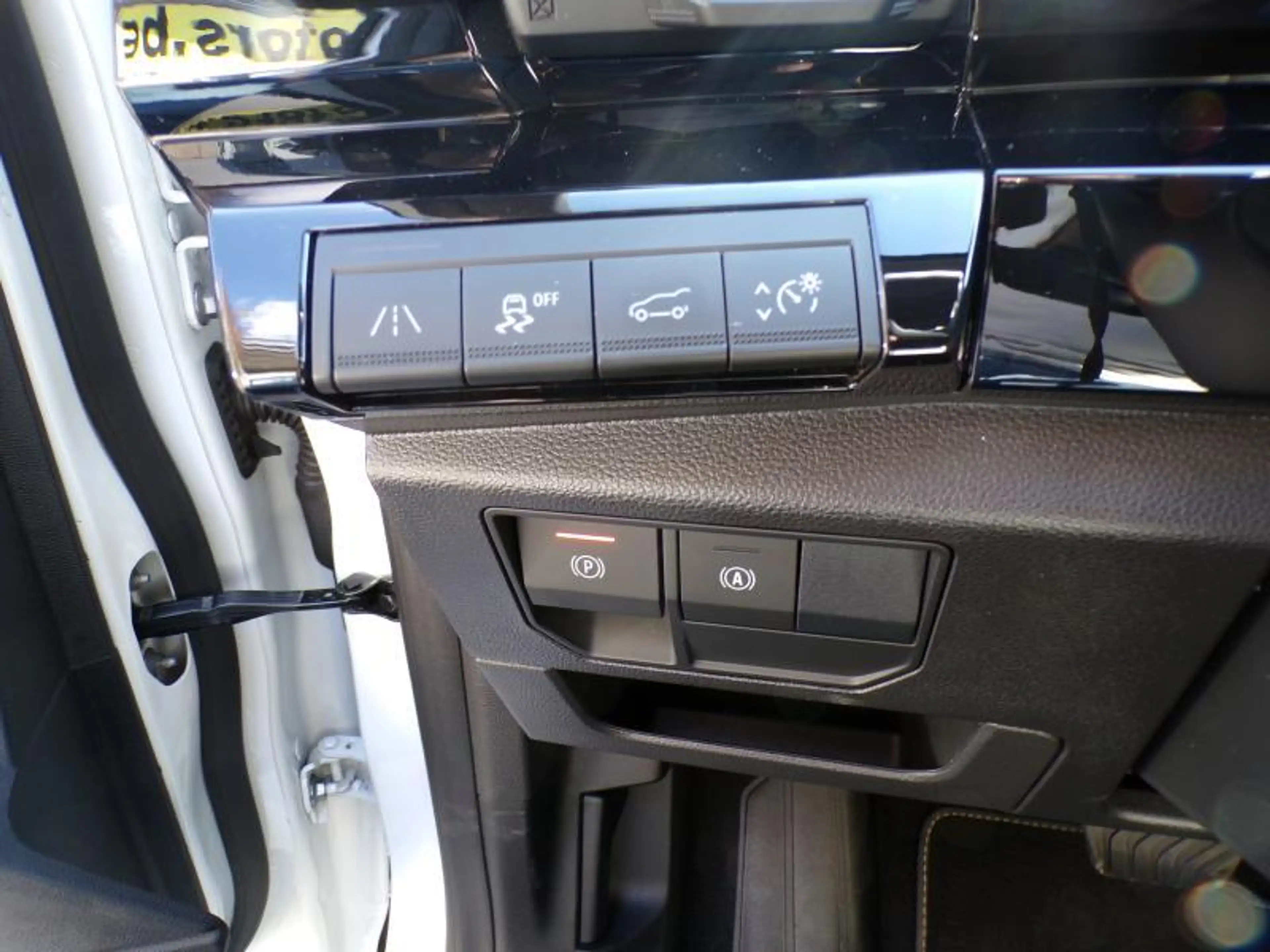 Renault Austral 1.2 200cv Automatique Hybride Blanc 05/24 65231km — photo 15