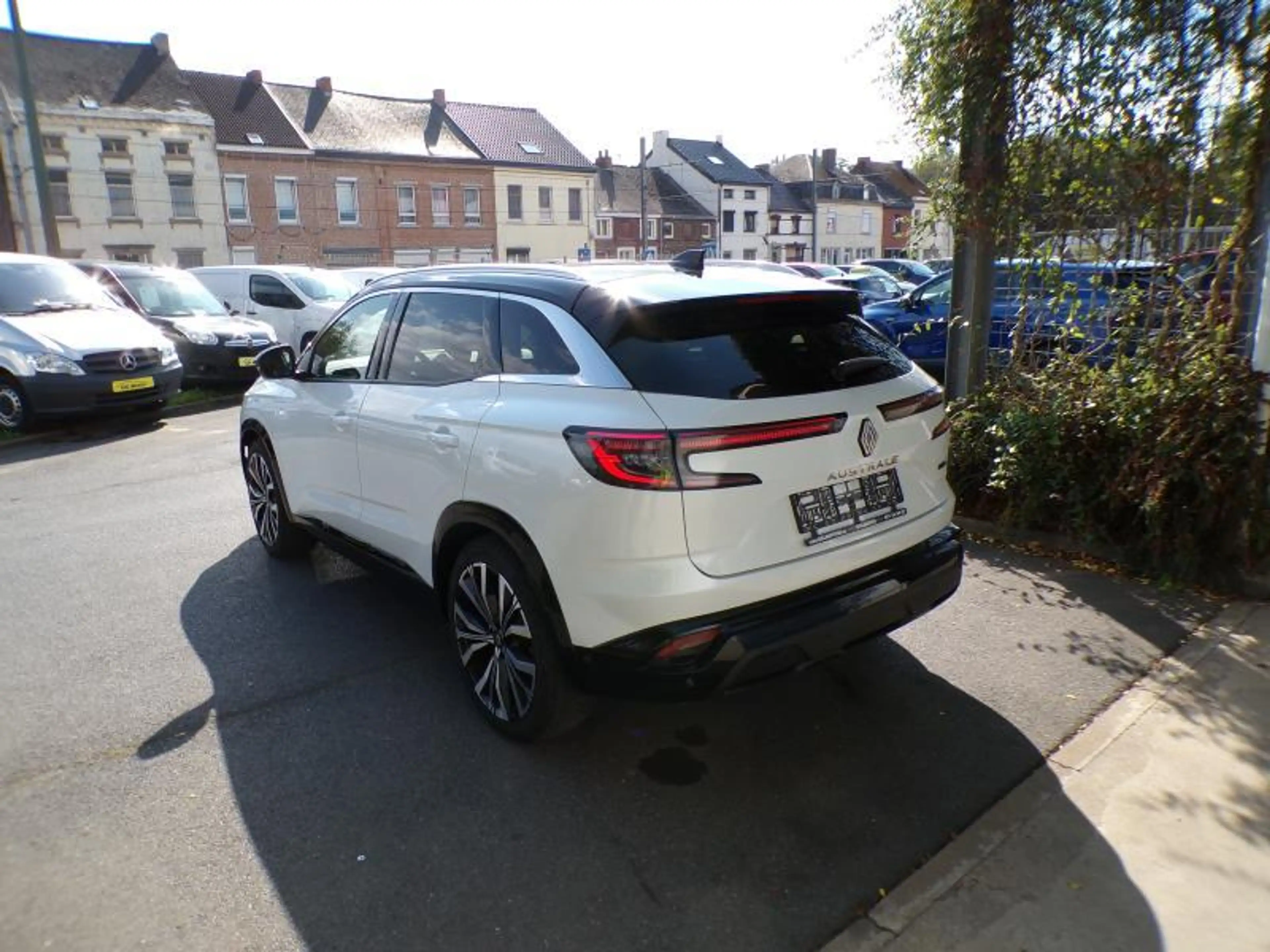 Renault Austral 1.2 200cv Automatique Hybride Blanc 05/24 65231km — photo 5