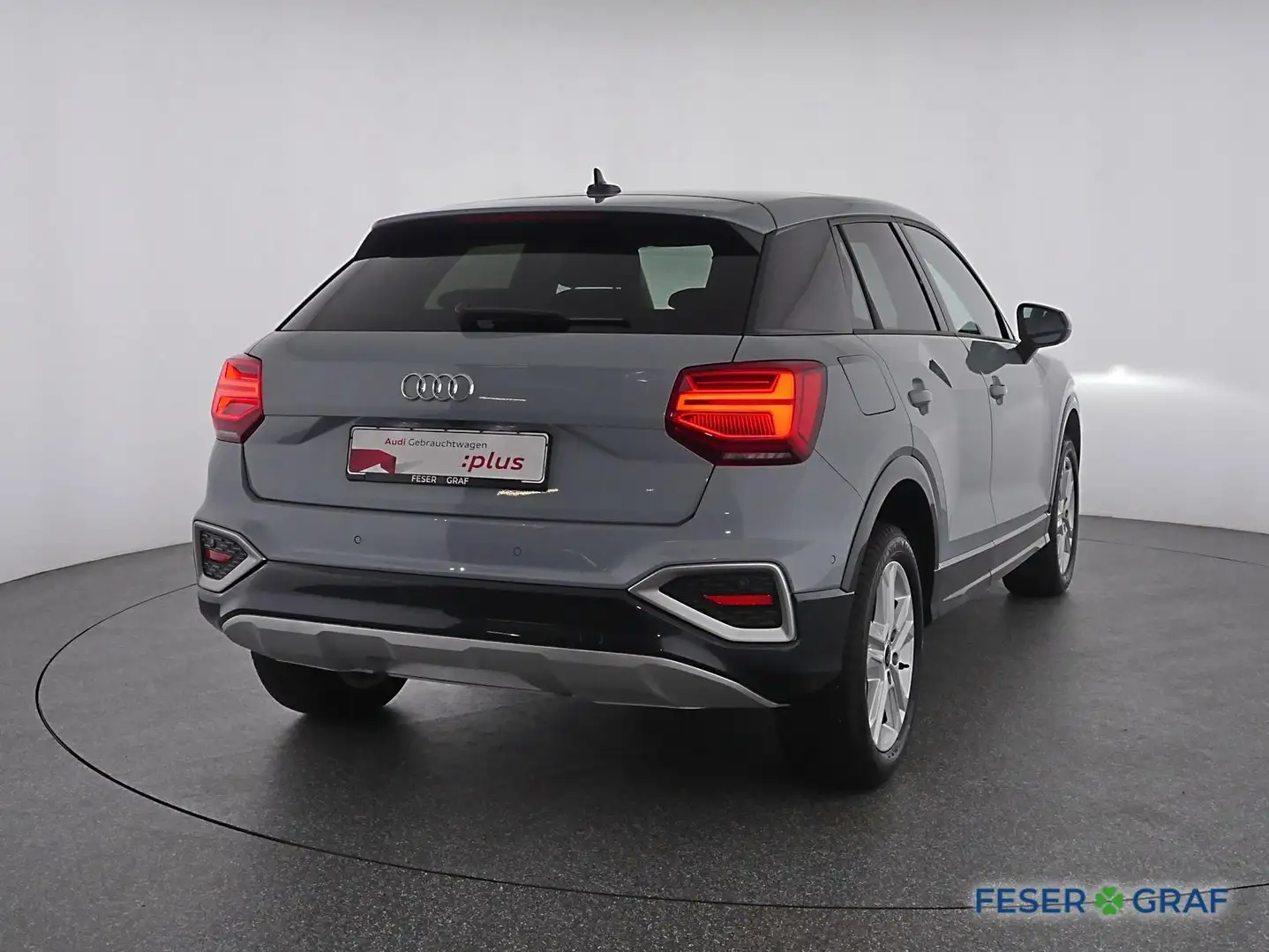 Audi Q2 35TFSI S tronic adv Pano,Kamera,Smartphone-In Grigio - 2