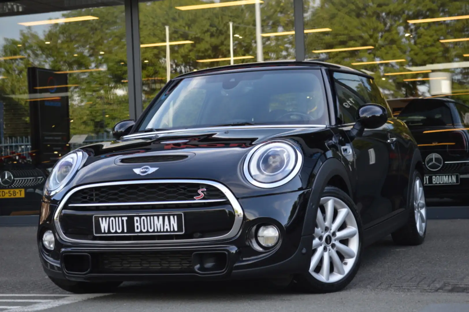MINI Cooper S 2.0 Aut. Led Panorama Leder Acc Head-Up Harman/Kar Black - 1