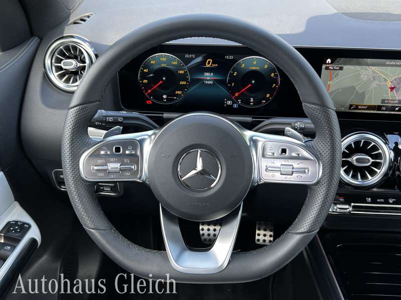 Mercedes-Benz GLA 200 GLA 200 AMG Line/Navi/Styling/Autom./Klima/LED