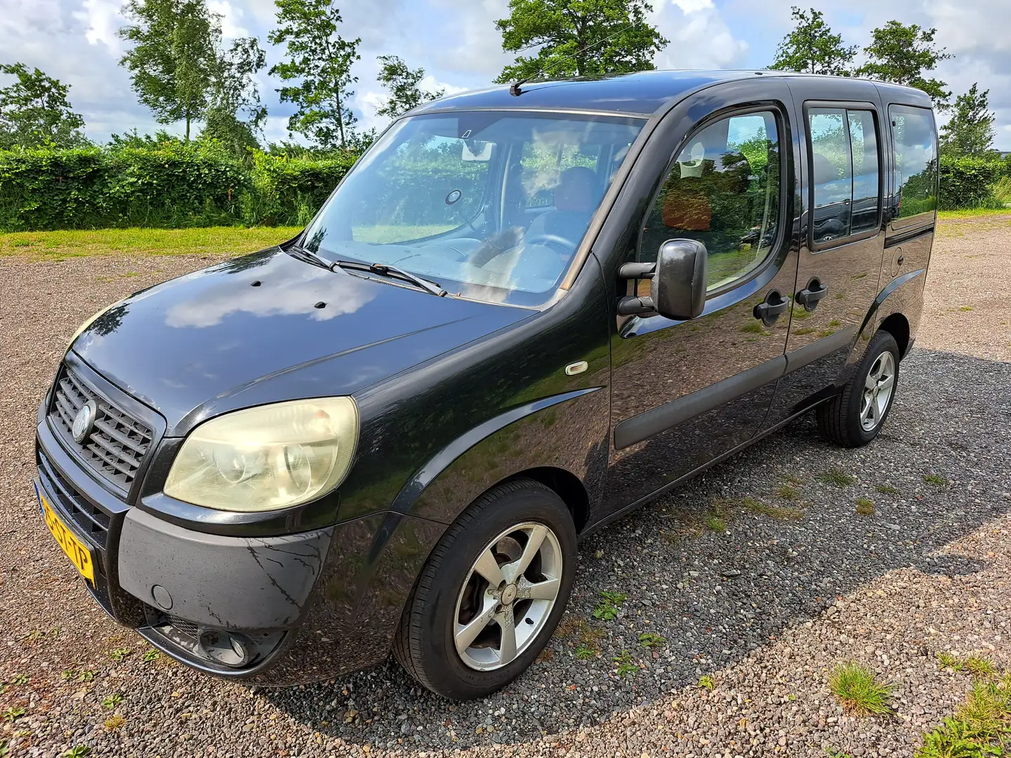 Fiat Doblo Doblo 1.4 Dynamic Gris - 1