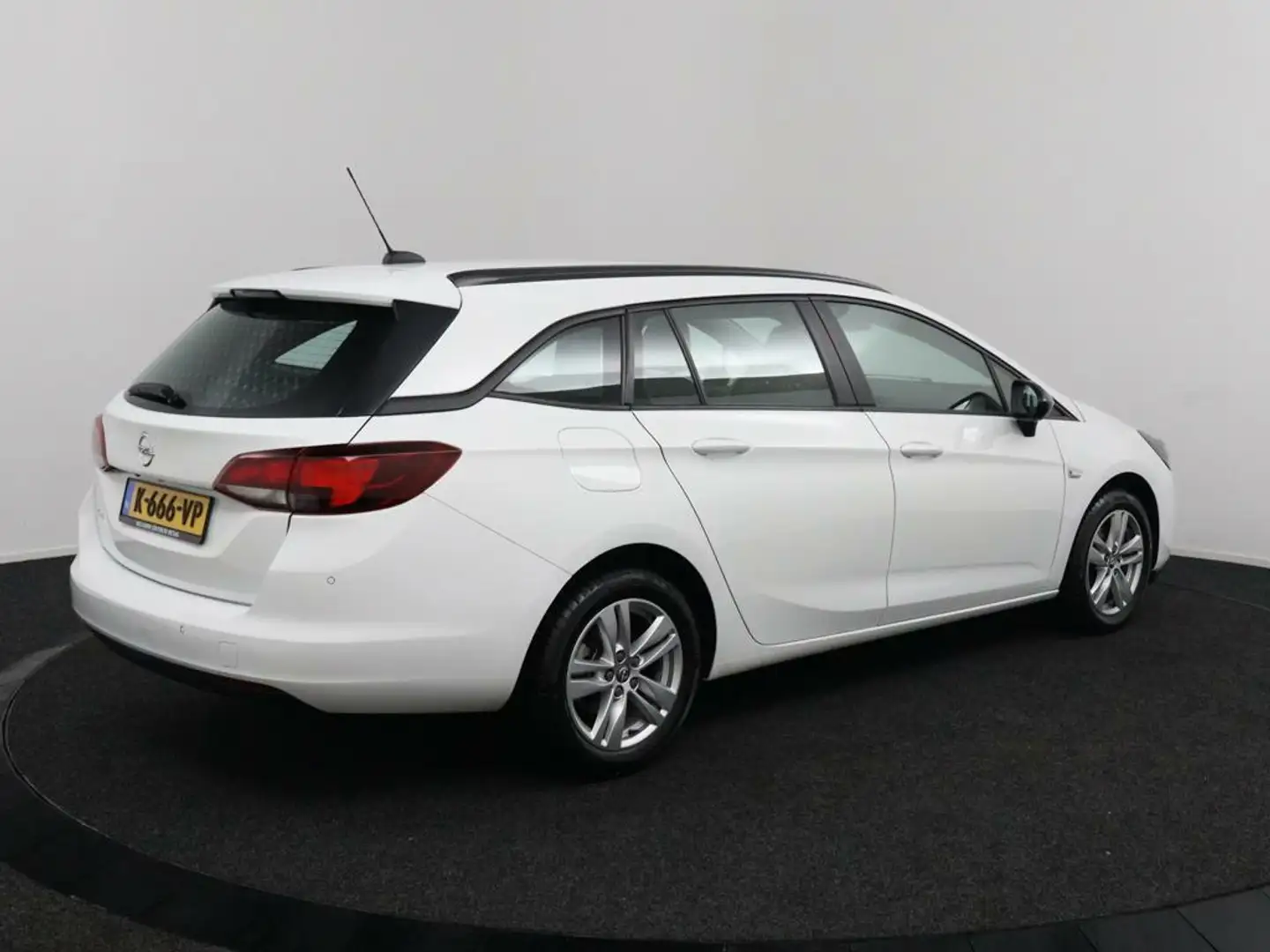 Opel Astra Sports Tourer 1.2 Edition | Camera | Navi | Carpla Weiß - 2