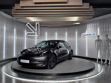 Long-Range Dual Motor Performance AWD