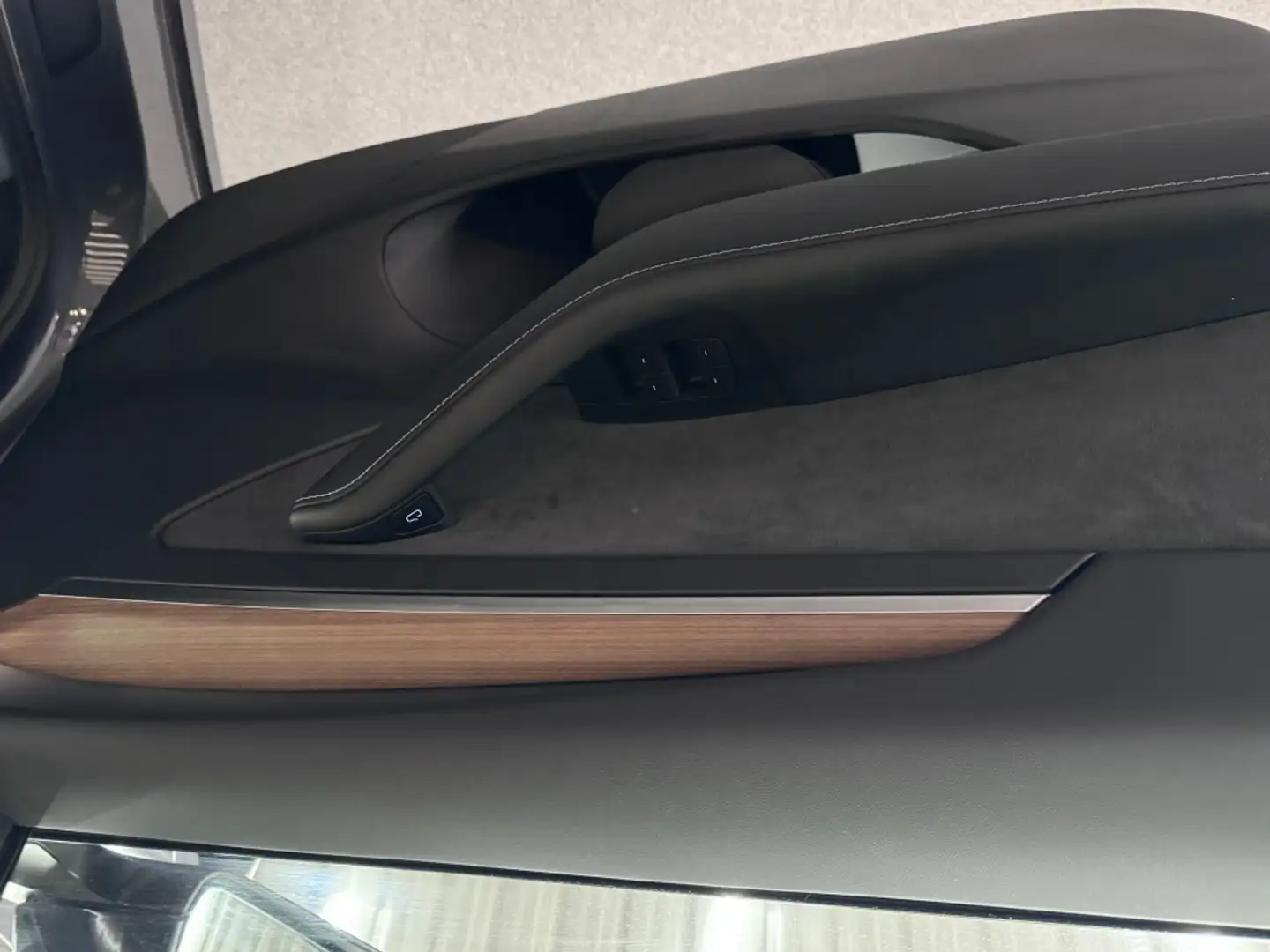 Tesla Model 3 Long-Range Dual Motor Performance AWD Gris - 2