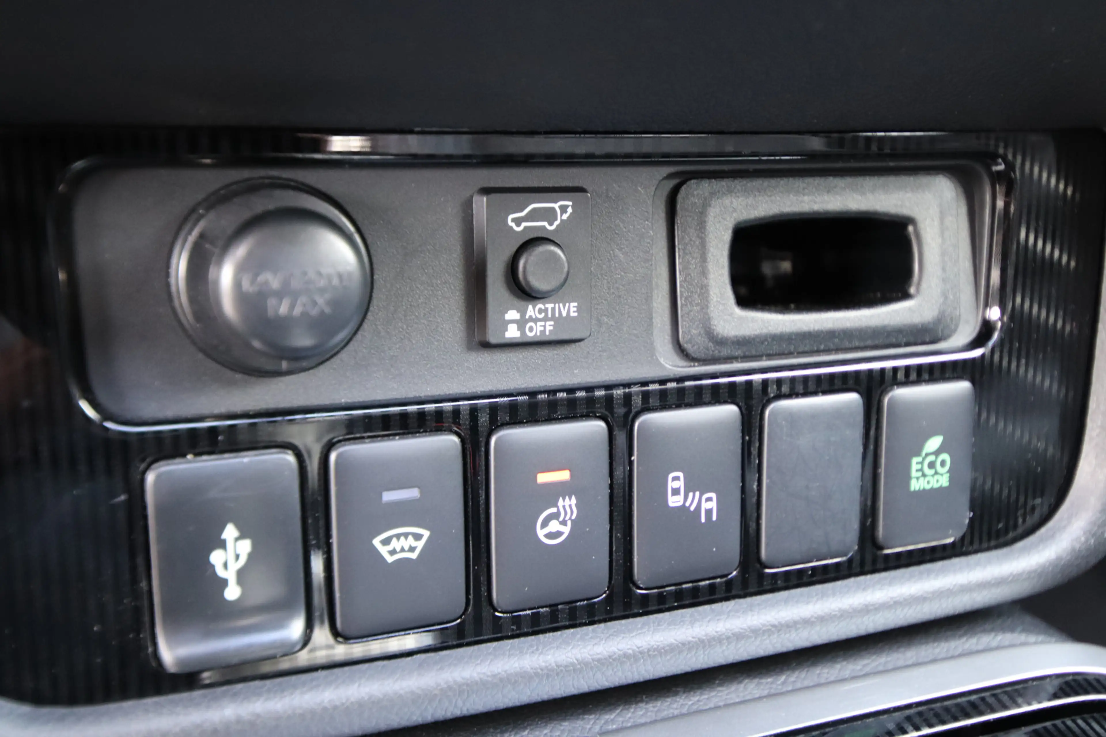 Mitsubishi Outlander 2.4 PHEV Instyle Opendak, Adaptive cruise — photo 14