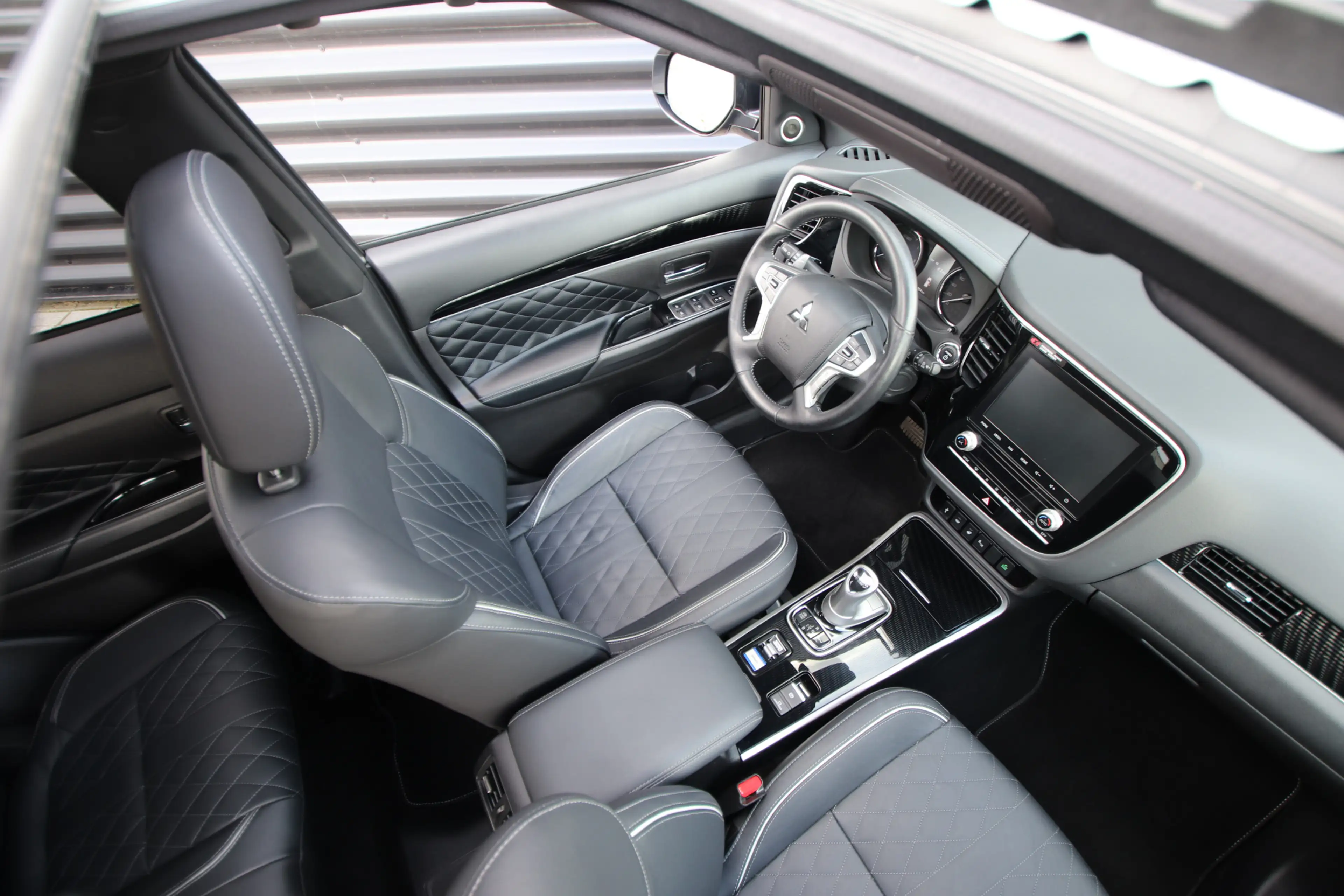 Mitsubishi Outlander 2.4 PHEV Instyle Opendak, Adaptive cruise — photo 7