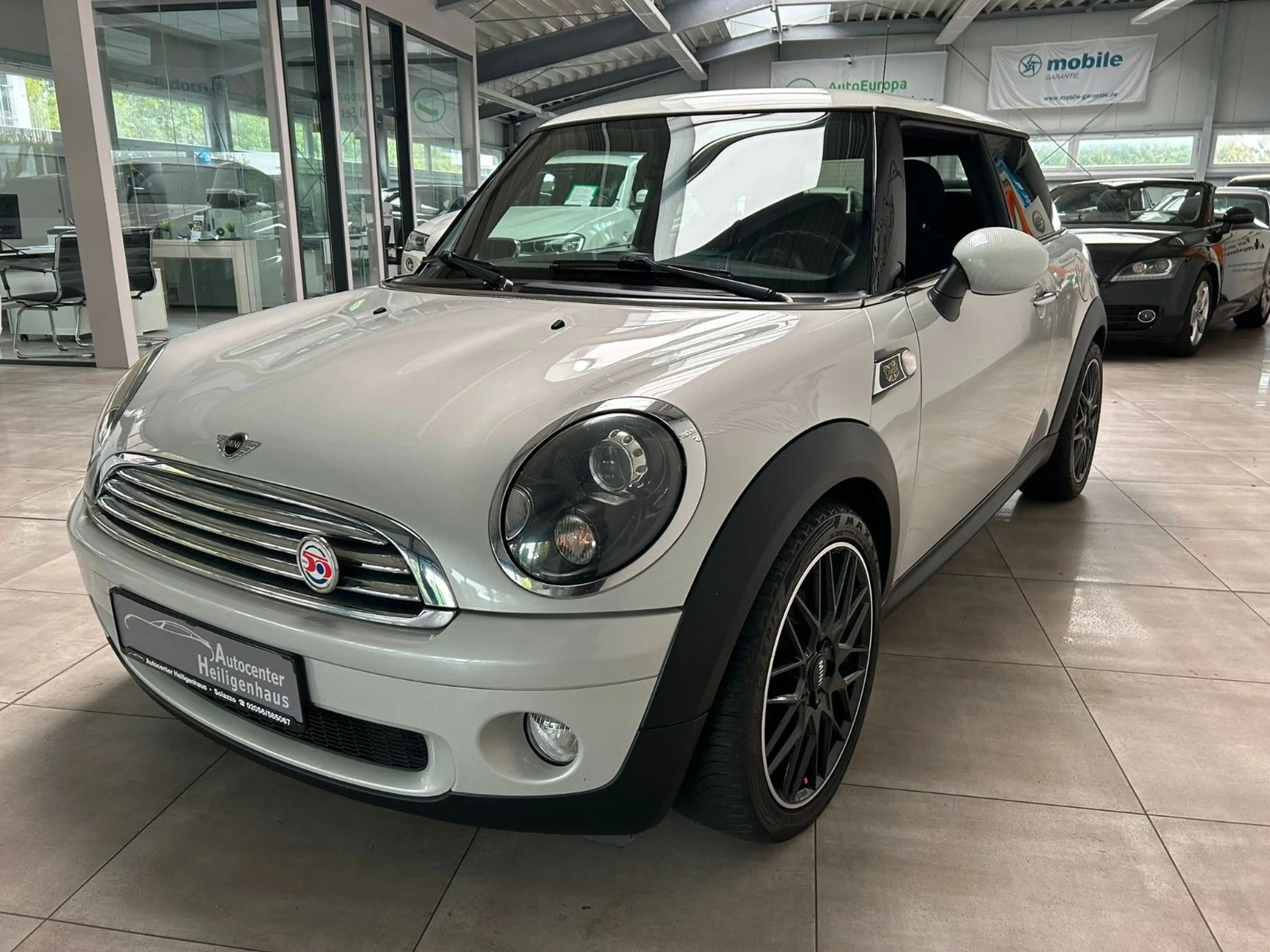 MINI Cooper 50 CAMDEN Bi-Xenon Klima Harman-Kardon — photo 7