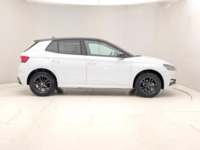 Skoda Fabia view 3