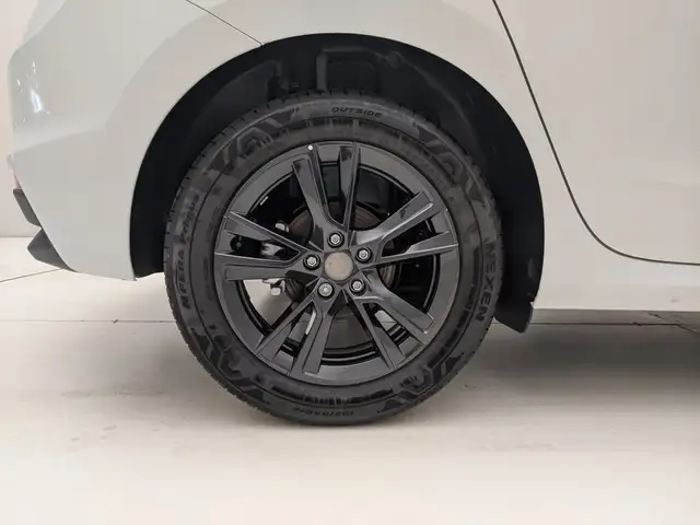 Skoda Fabia view 9