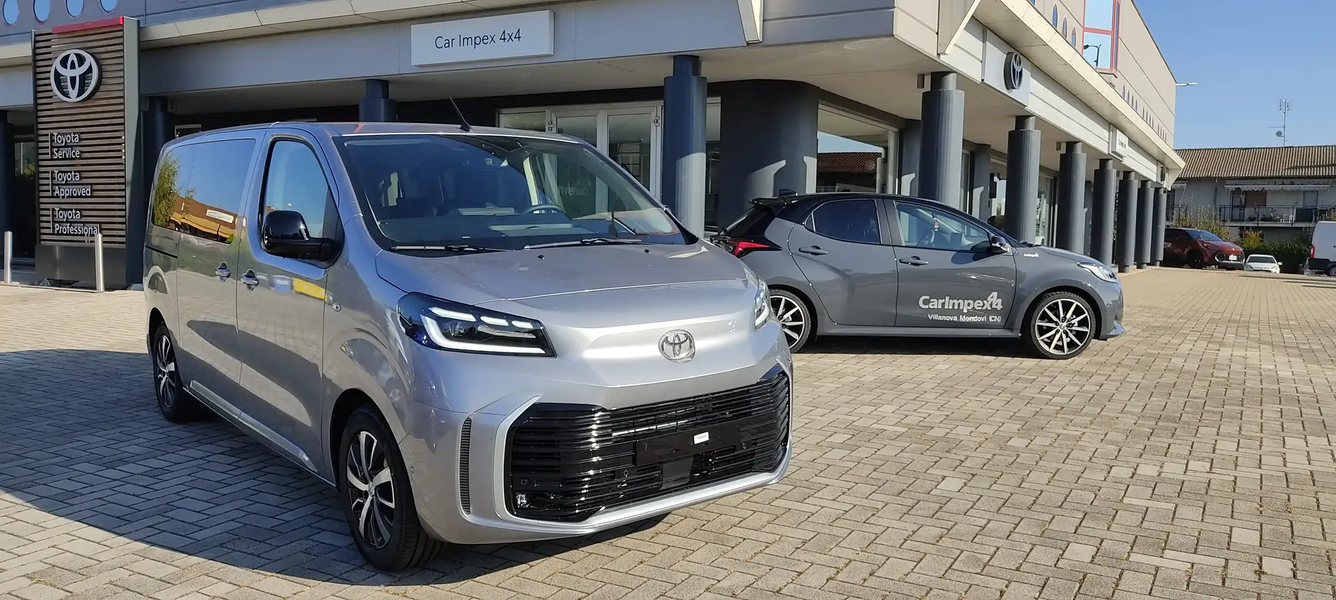 Toyota Proace Verso L1 2.0 D MT Executive Grigio - 1
