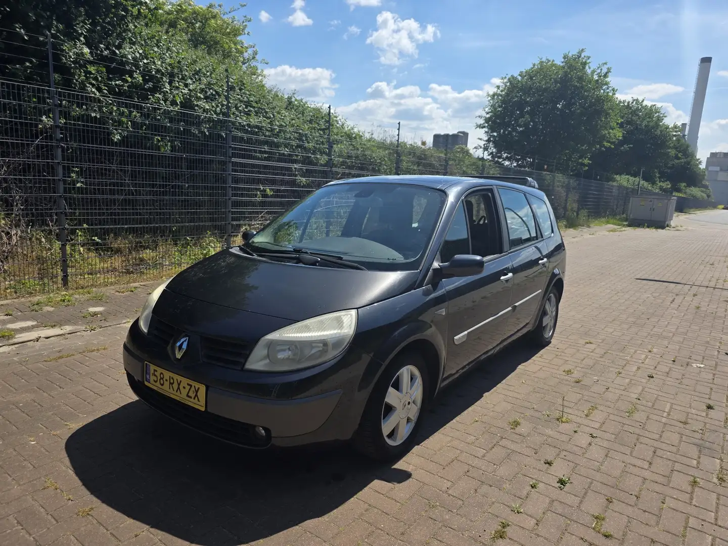Renault Scenic 2.0-16V Priv.Luxe Zwart - 1