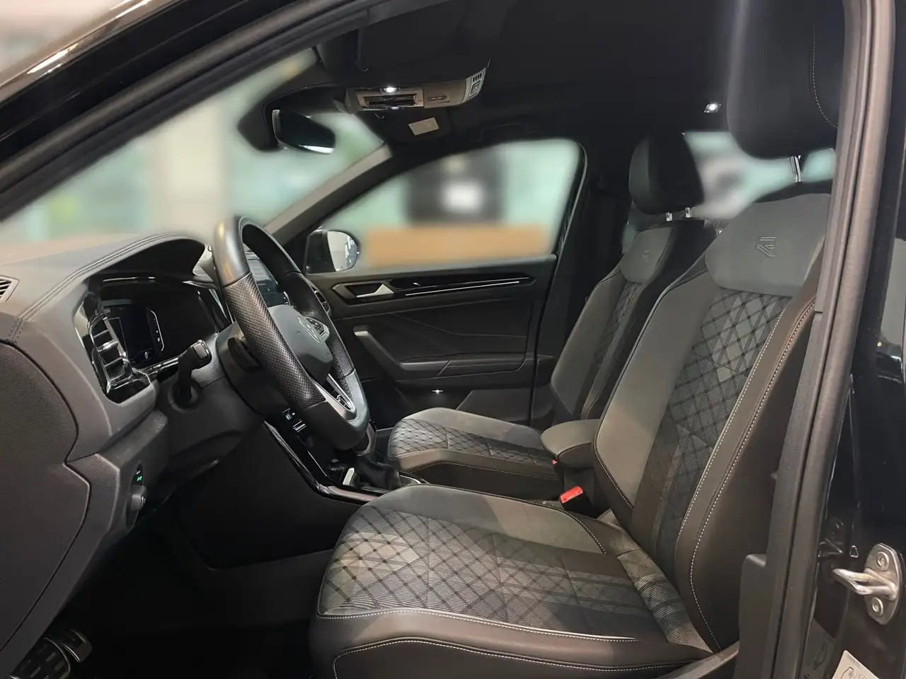 Volkswagen T-Roc, фото 7