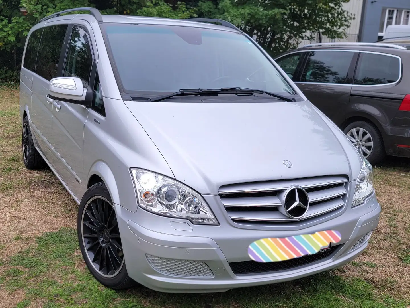 Mercedes-Benz Viano Viano 2.2 CDI DPF lang 4Matic Automatik Ambiente Zilver - 2