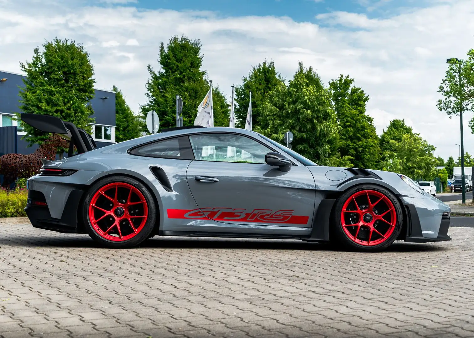 Porsche 992 911 GT3 RS Weissach / PCCB / Lift / Clubsport Grau - 2