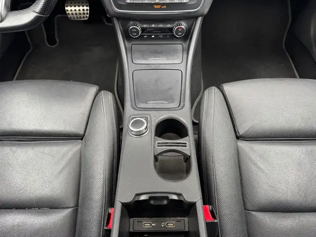Mercedes-Benz Gla view 21