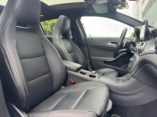 Mercedes-Benz Gla view 10
