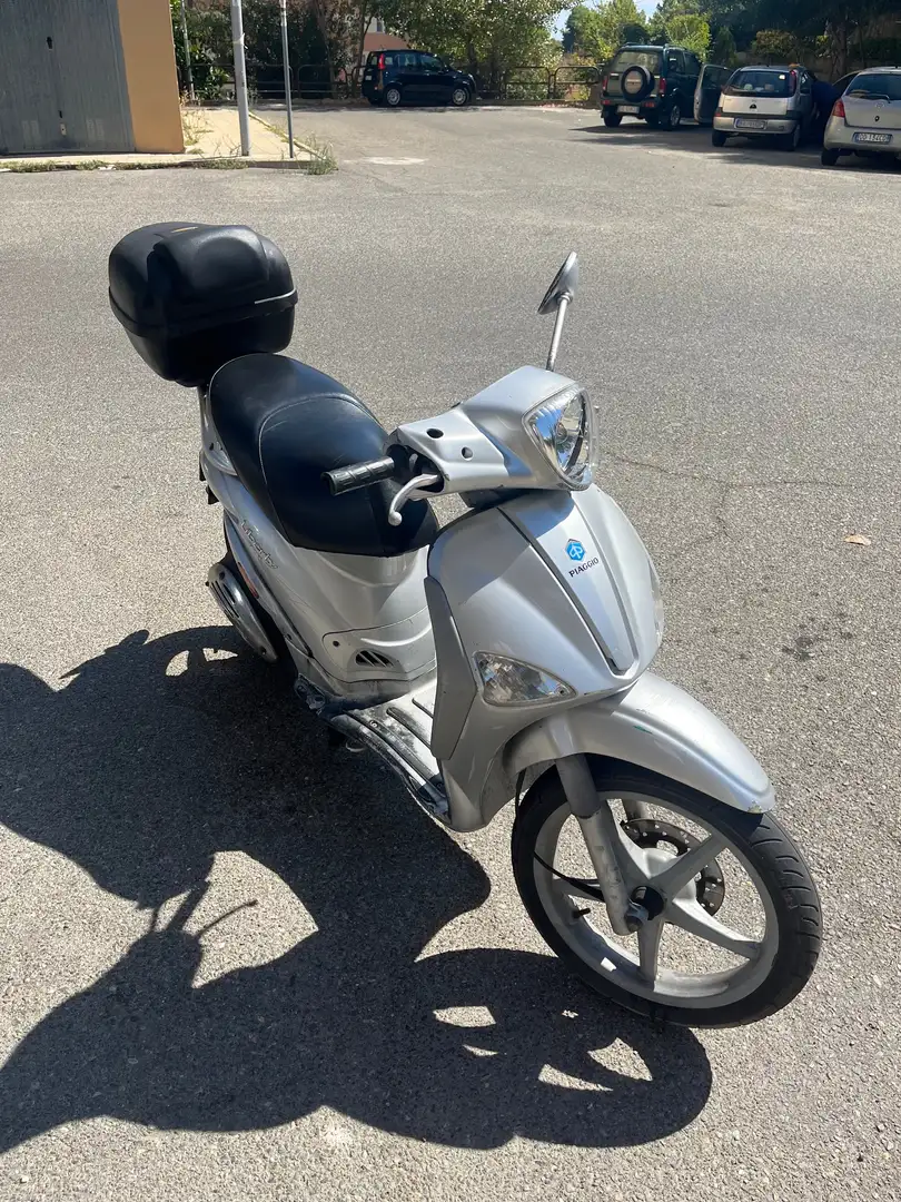 Piaggio Liberty 50 Gris - 1