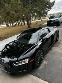 2018 Audi R8 V10 Plus Quattro — Carbon Package