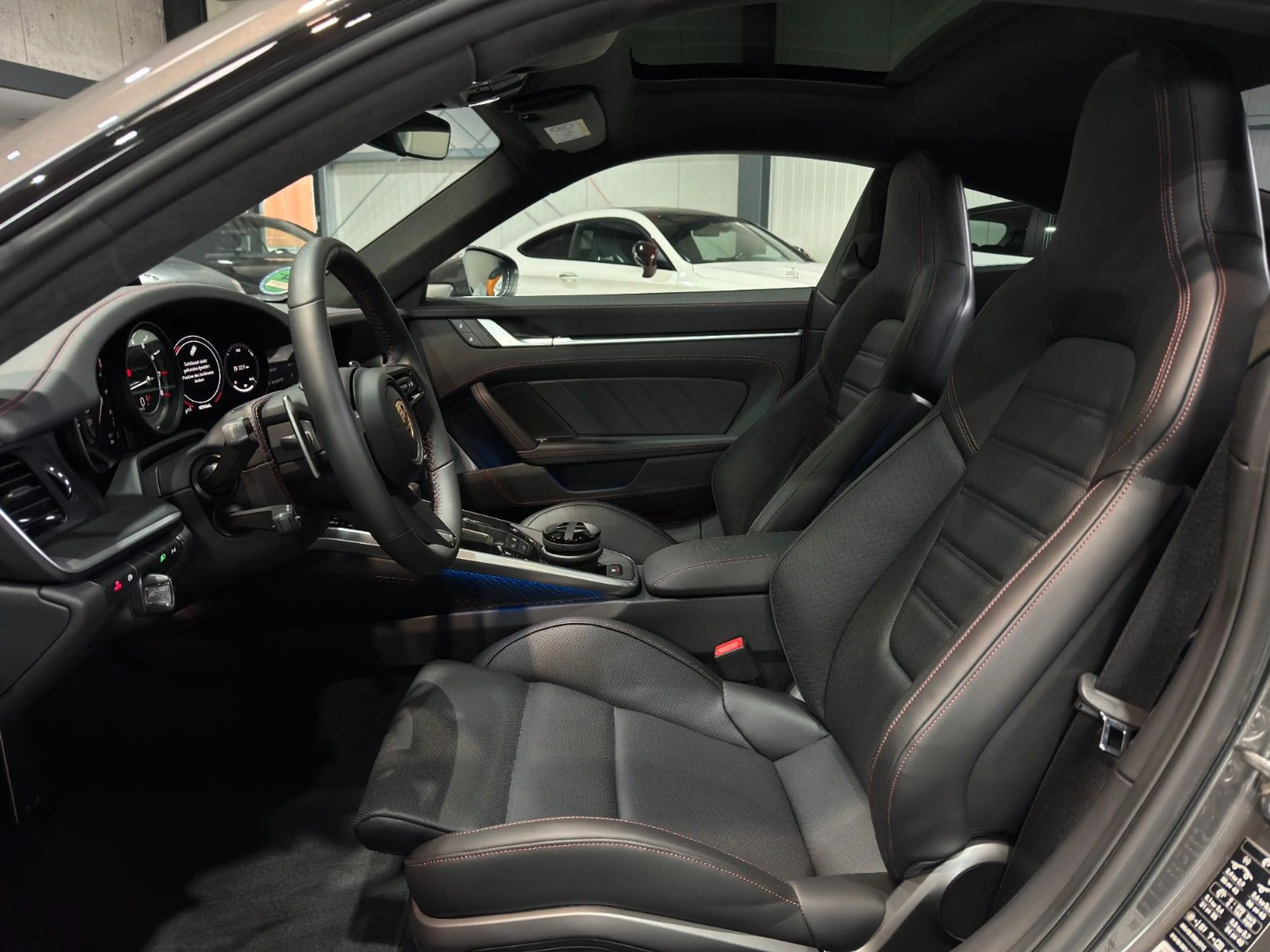 Porsche 911 Turbo S/PANO/360*/MWST/BURM/SITZB — photo 10