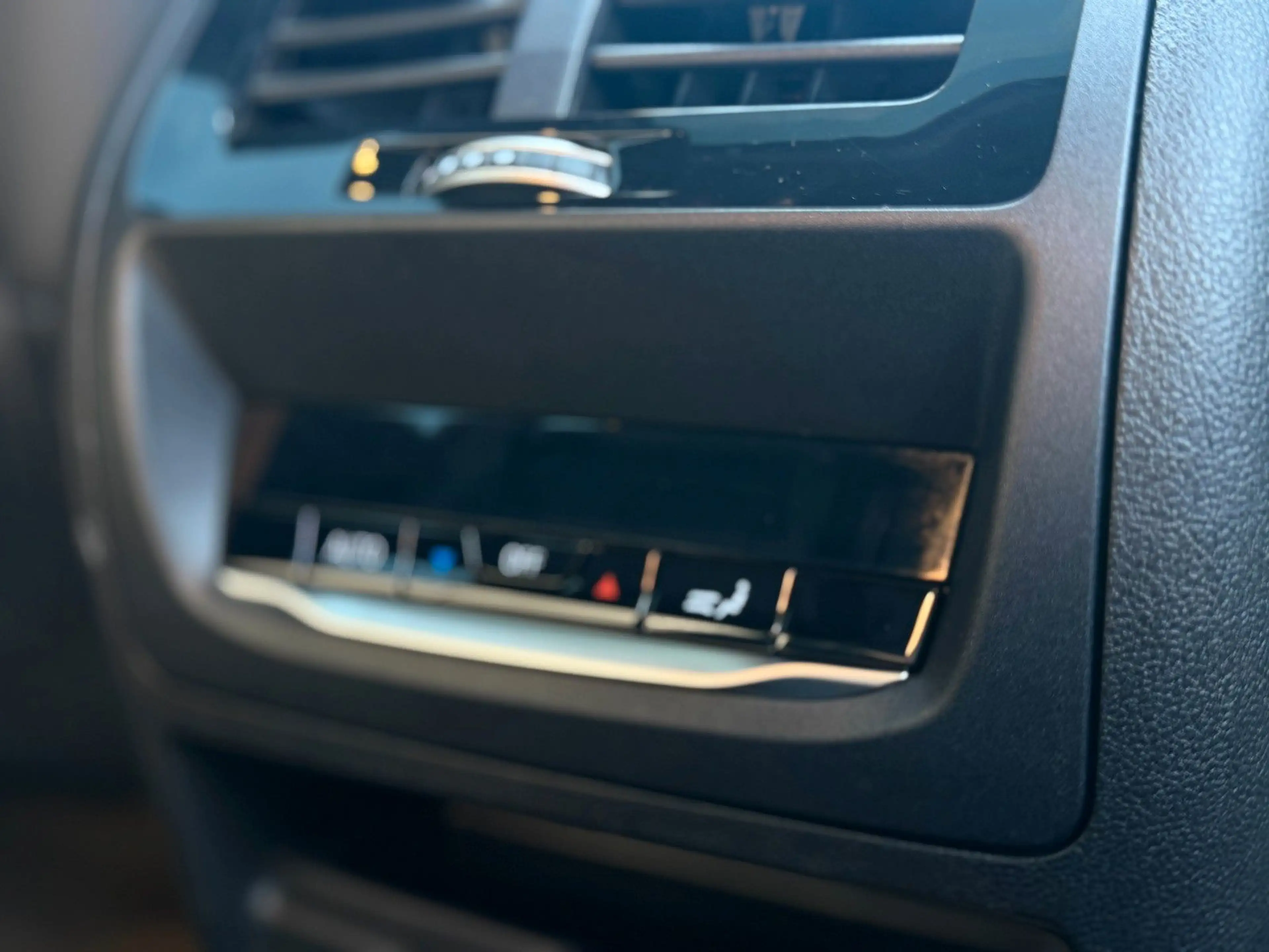 BMW X4 xDrive30i M Sport AHK ACC Laser PanoD Head-Up — photo 15