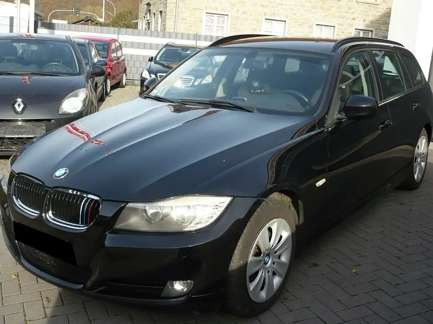 BMW 318 318d DPF Touring Euro 5 Navi Start Stop Klima Noir - 1