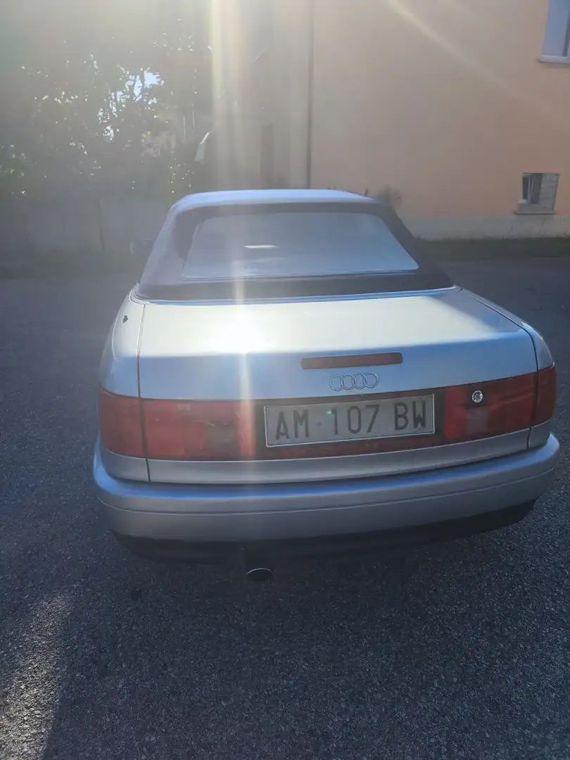 Audi Cabriolet 2.0 E c/clima - 2