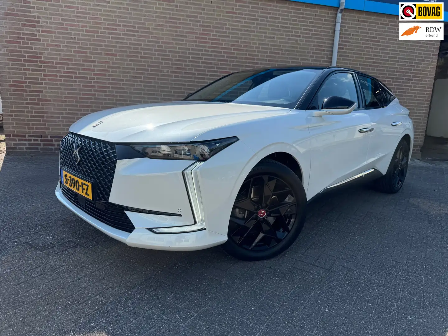DS Automobiles DS 4 E-Tense Bastille+ Wit - 1