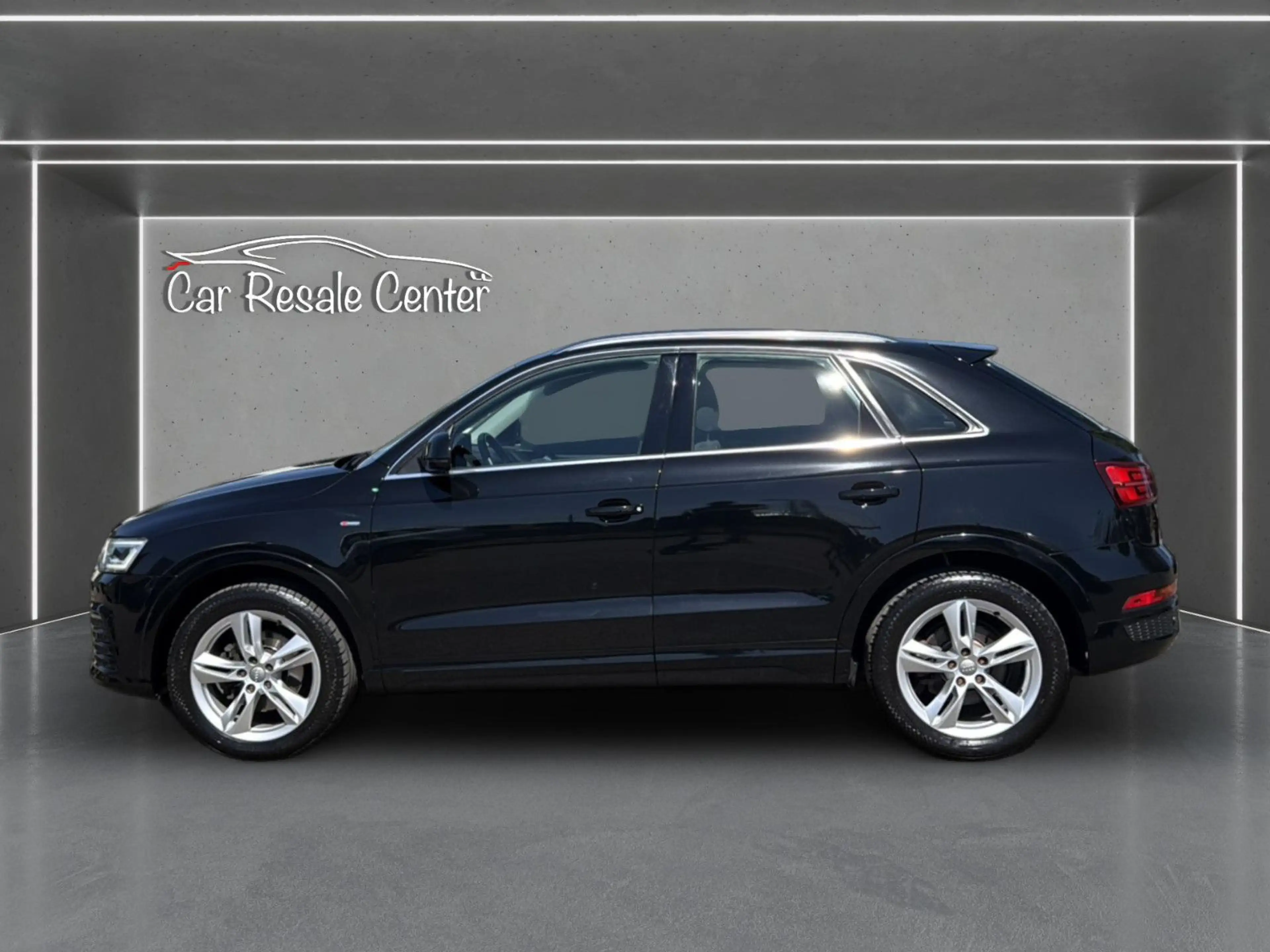 Audi Q3 2.0TDI S-LINE ! FESTPREIS ! MATRIX-LED+1.HAND — photo 2