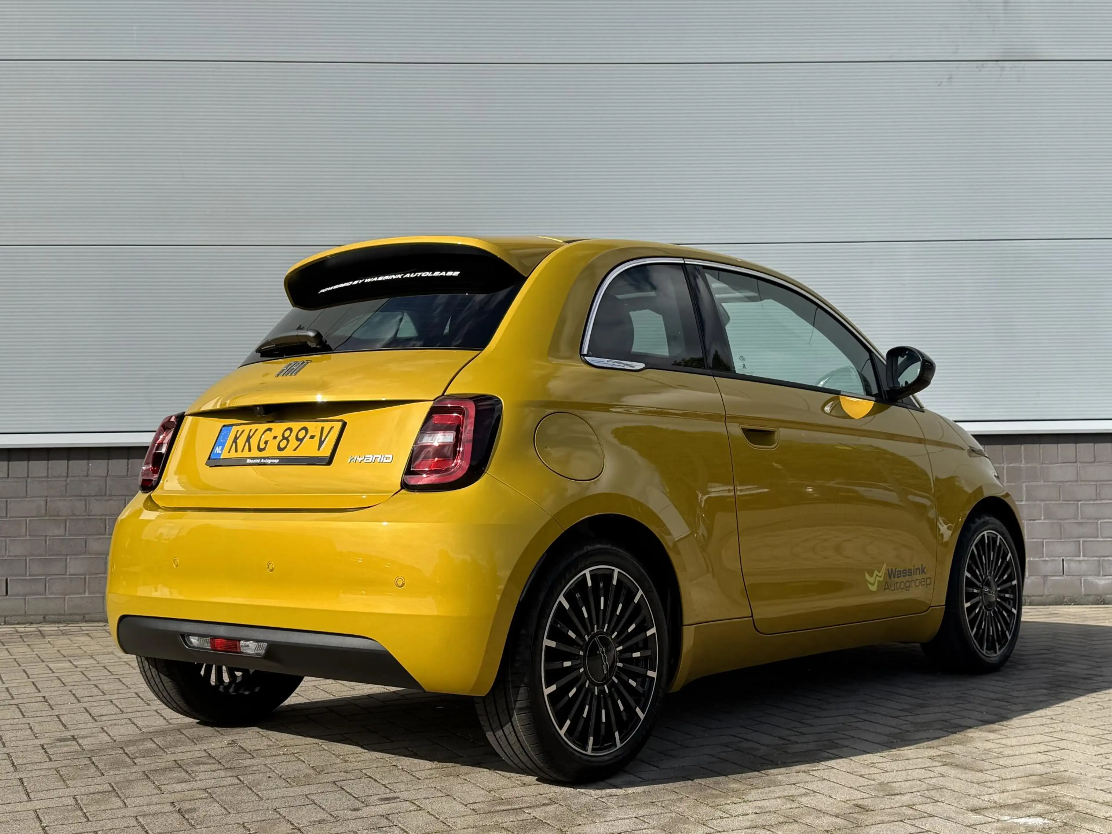 Fiat 500 1.0 Hybrid Torino Launch Edition Panoramadak — photo 6