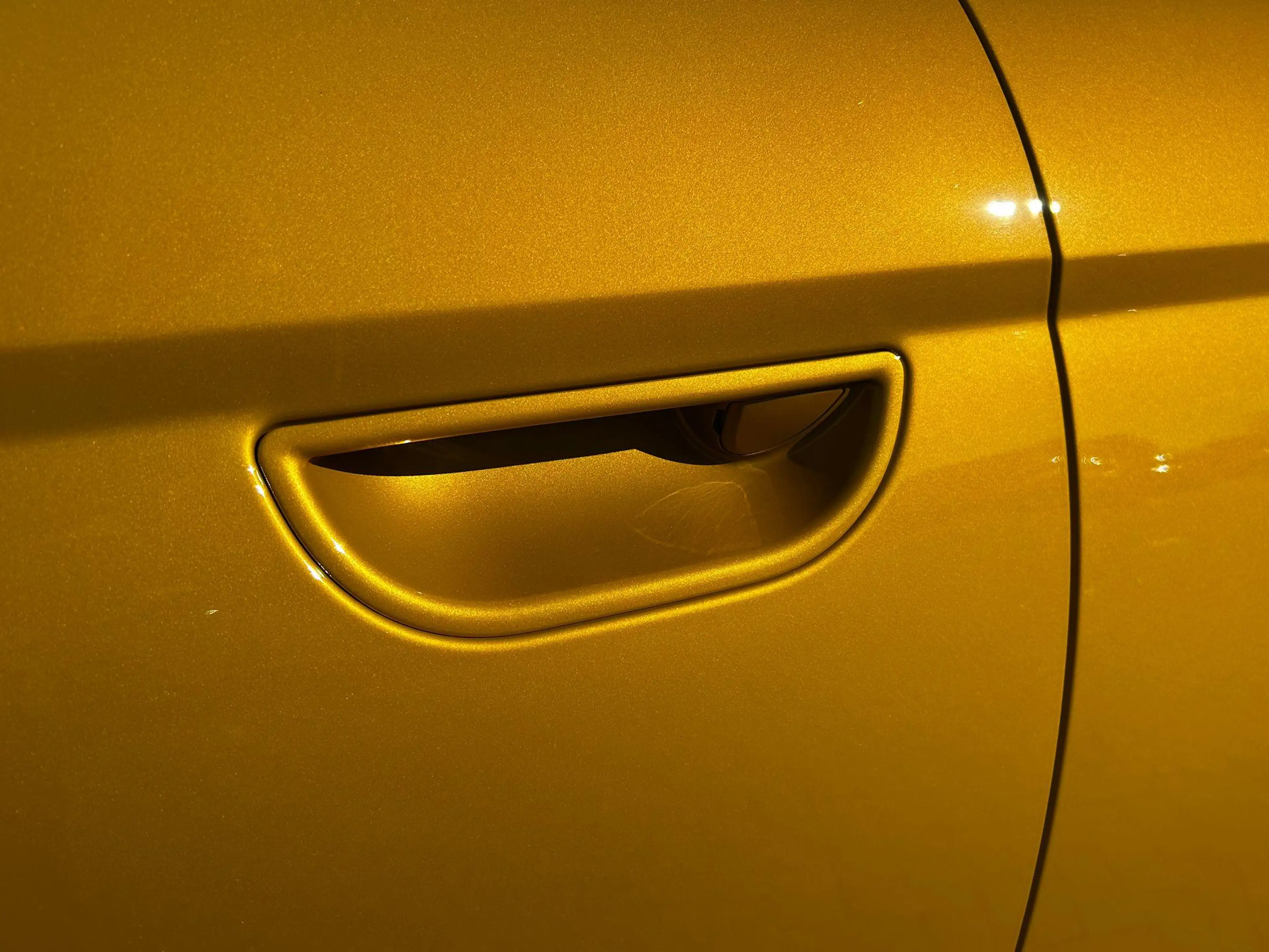 Fiat 500 1.0 Hybrid Torino Launch Edition Panoramadak — photo 11