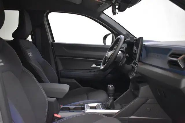 Dacia Duster view 8