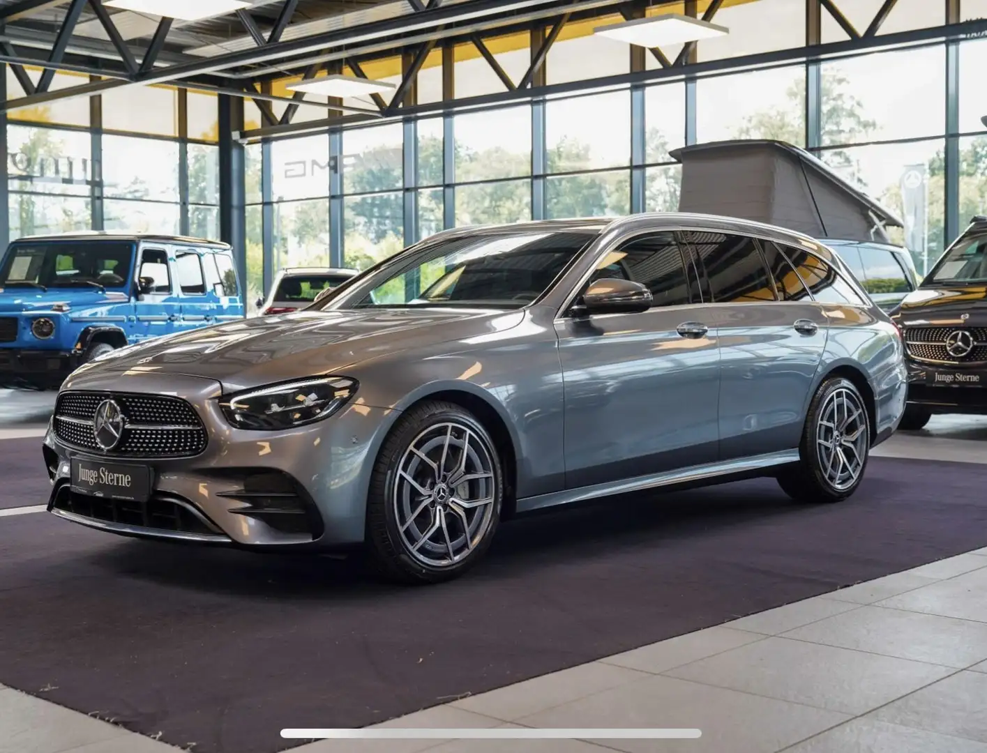 Mercedes-Benz E 220 d T 4Matic Aut. AMG LINE Grau - 1