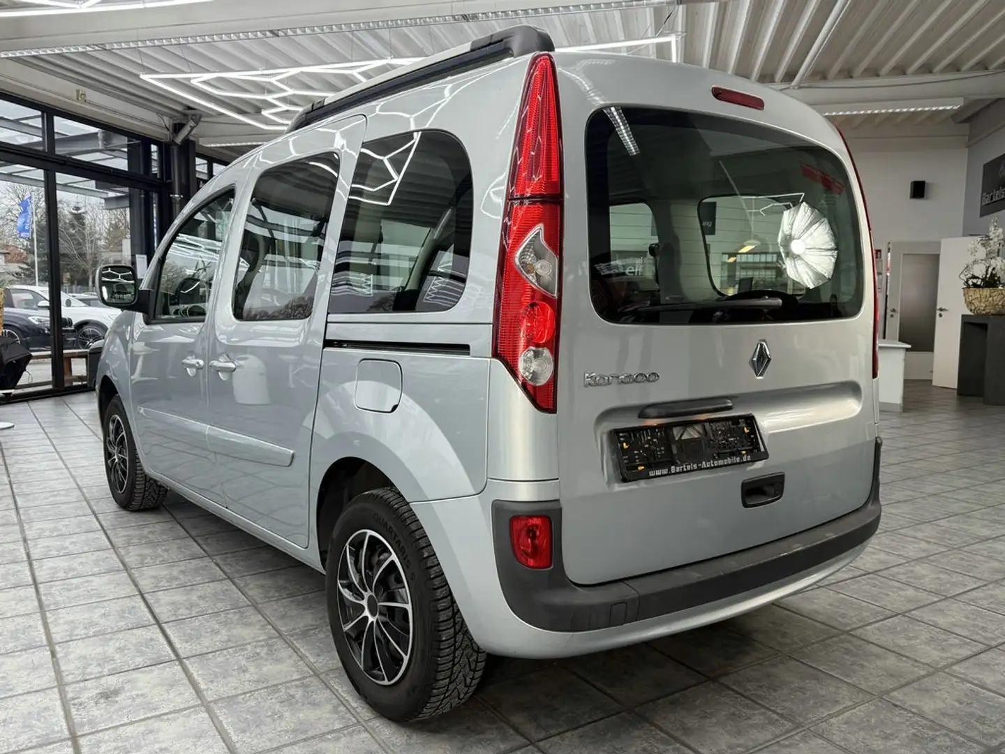 Renault Kangoo 1.6 Happy Family, 2.Hand, Klima, Navi Argent - 2