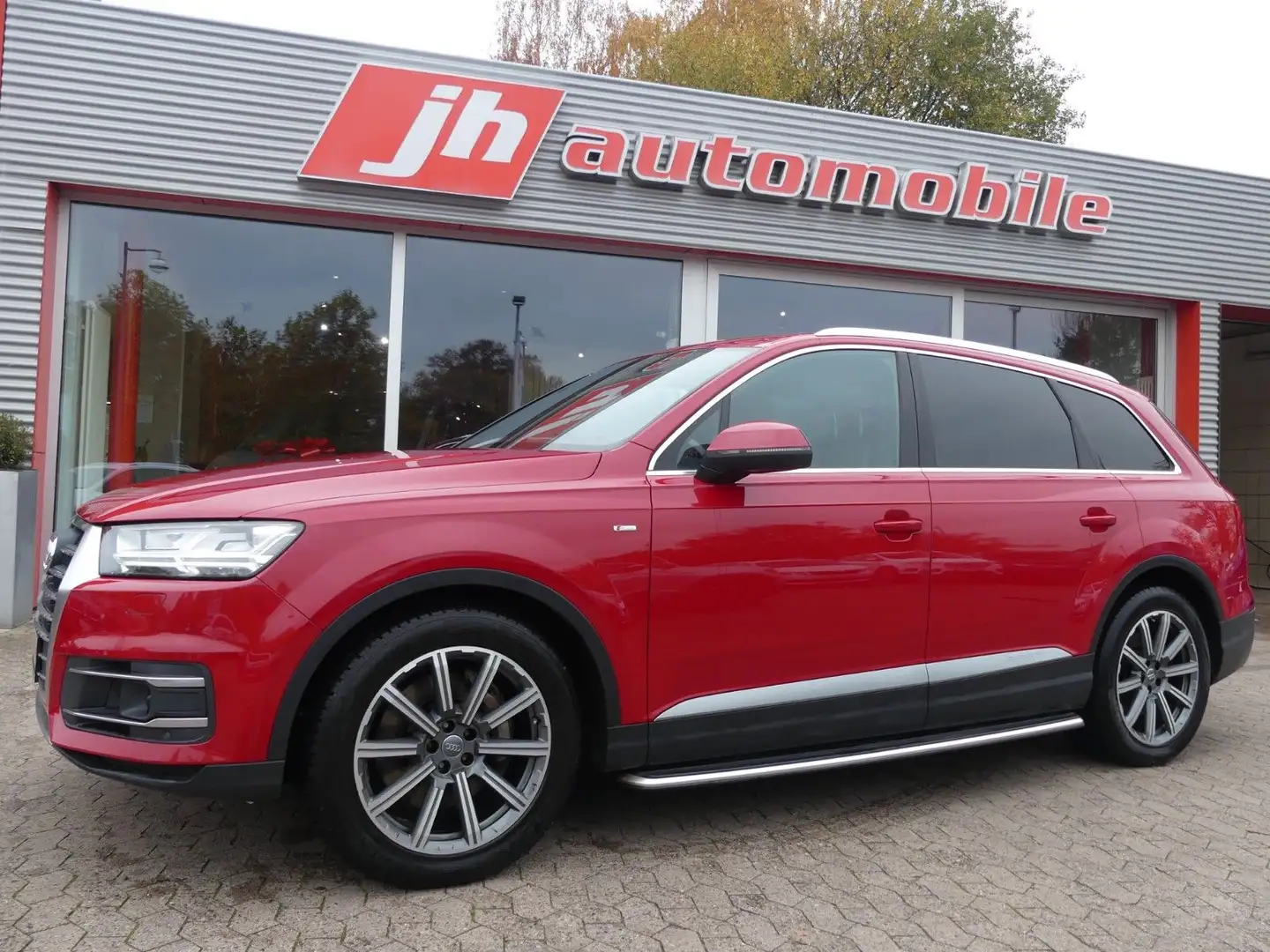 Audi Q7 3.0 TDI quattro*S-Line*7 Sitze*ACC*Panorama Červená - 1