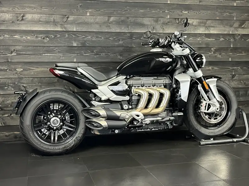Triumph Rocket 3 R - foto 2