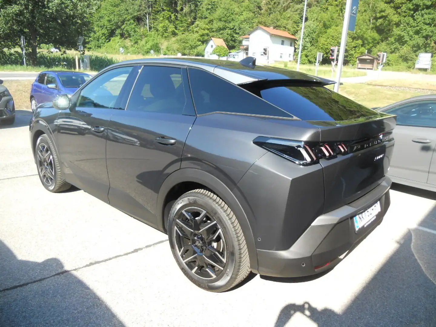 Peugeot 3008 Hybrid 145 e-DCS6 Grau - 2