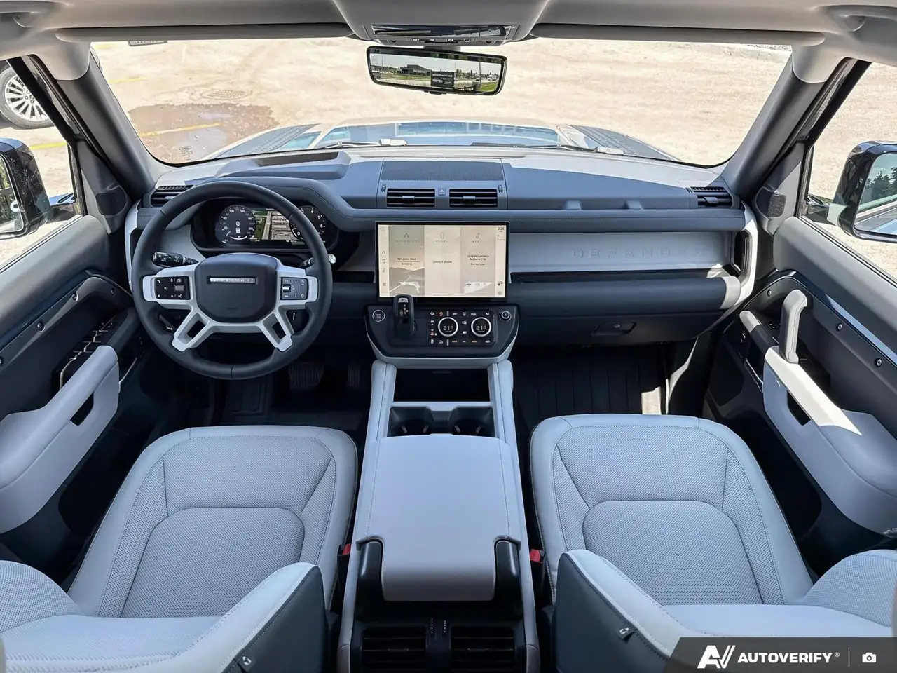 Land Rover Defender photo Land Rover Defender