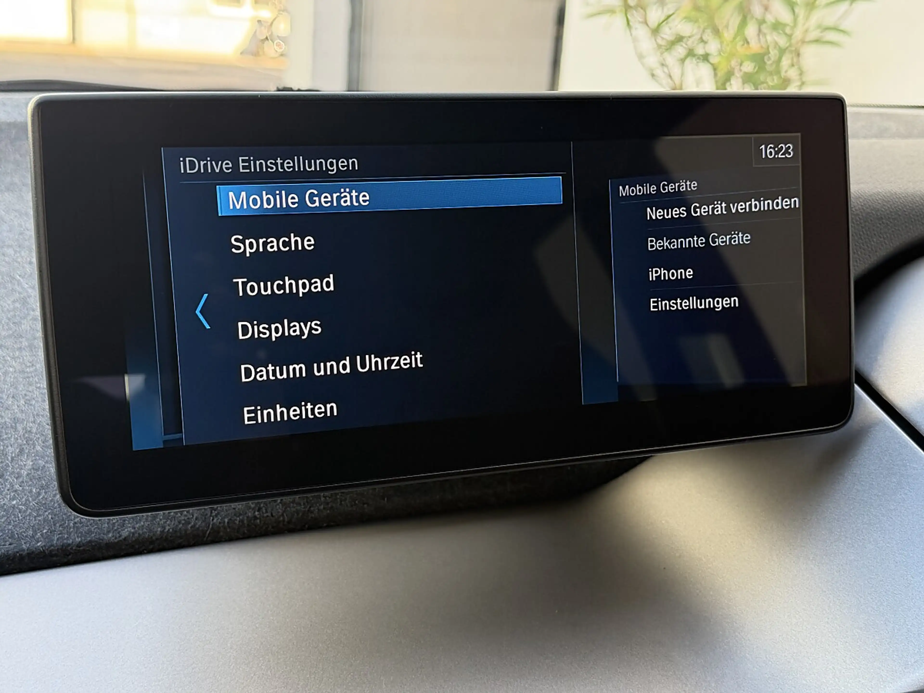 BMW i3 42,2kWh * Erstbesitz * Abstandstempomat * Parka... — photo 14