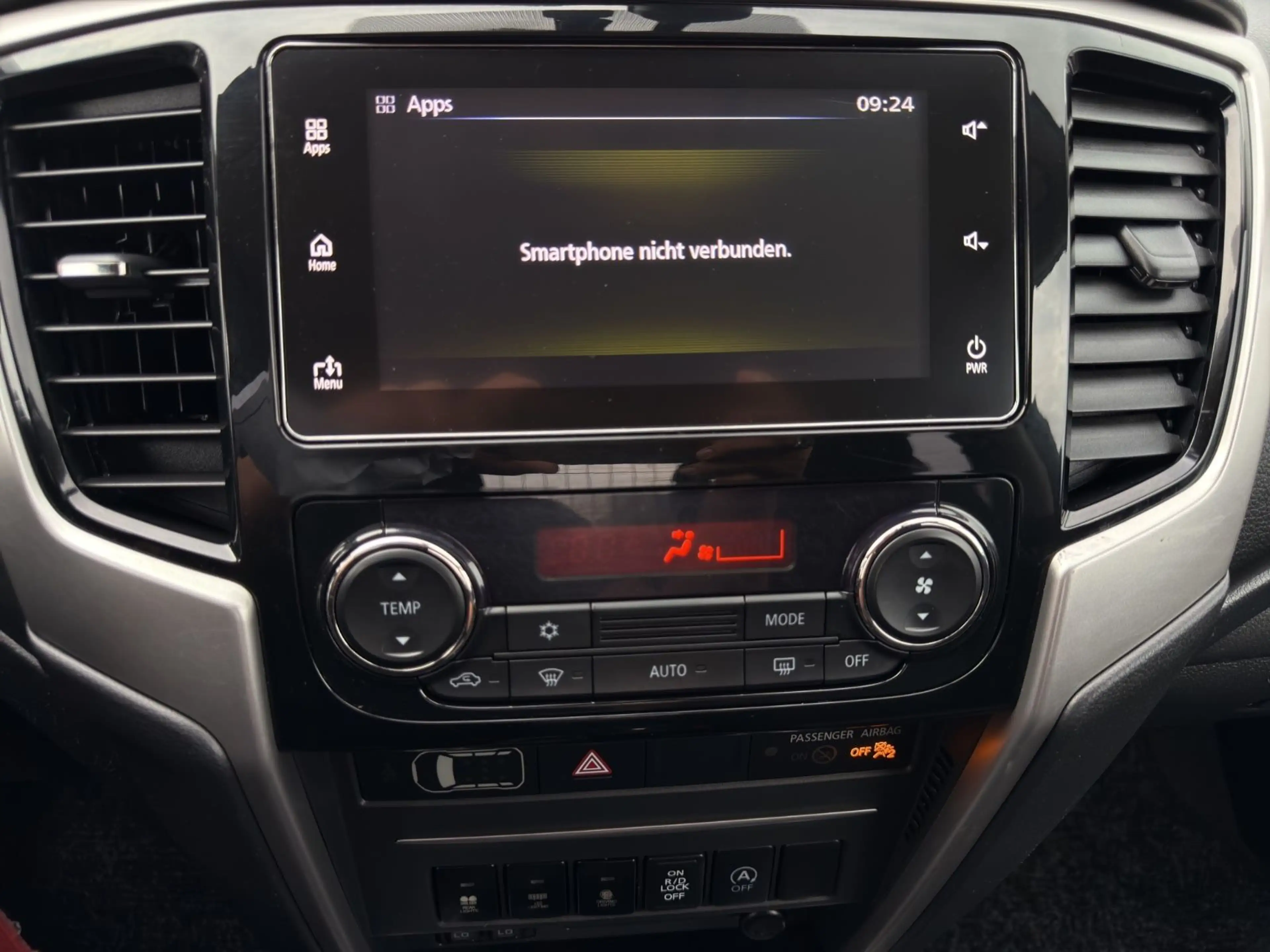 Mitsubishi L200 Plus Club Cab 4WD Kamera Scheckheft — photo 14