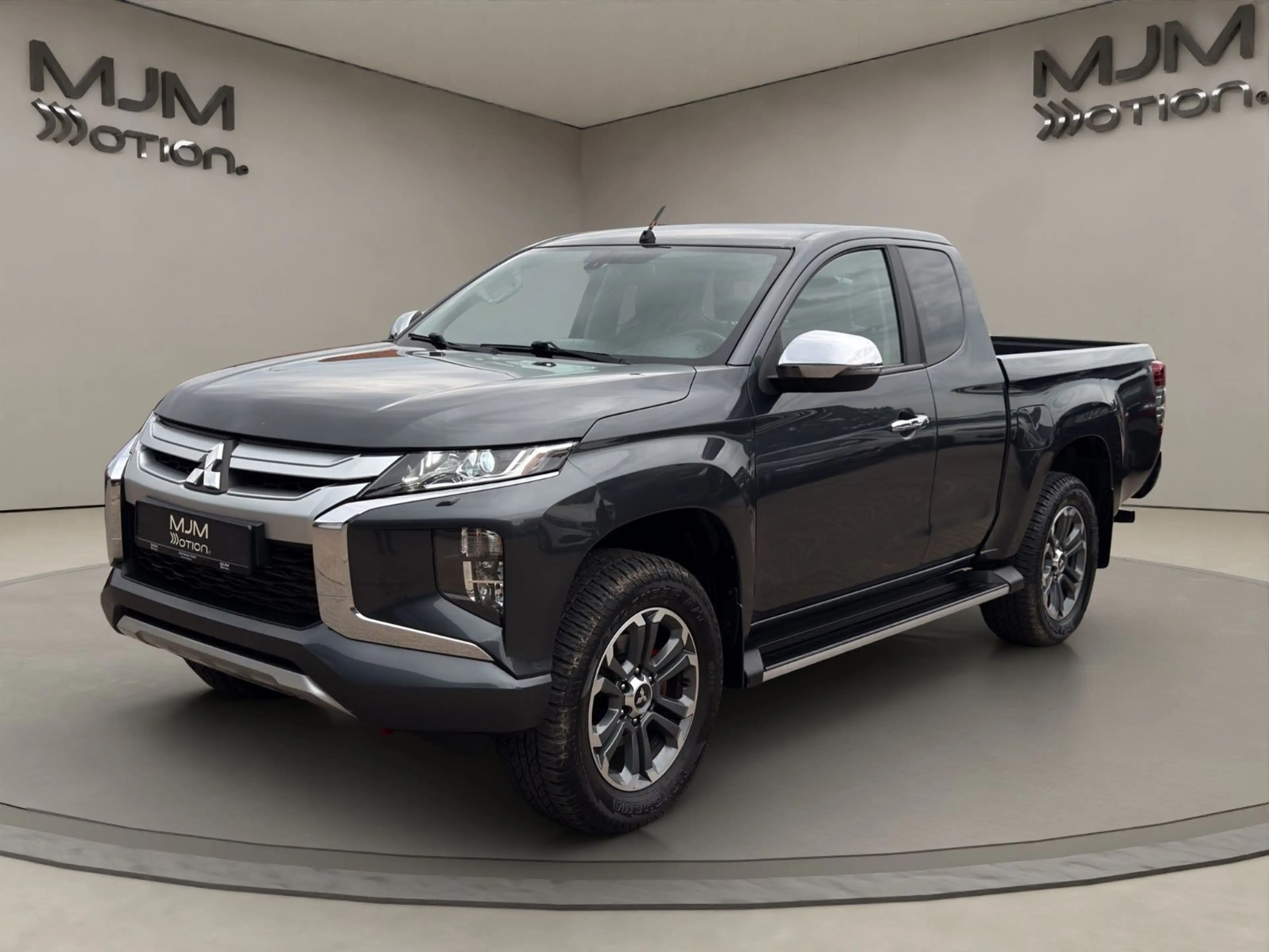 Mitsubishi L200 Plus Club Cab 4WD Kamera Scheckheft — photo 2