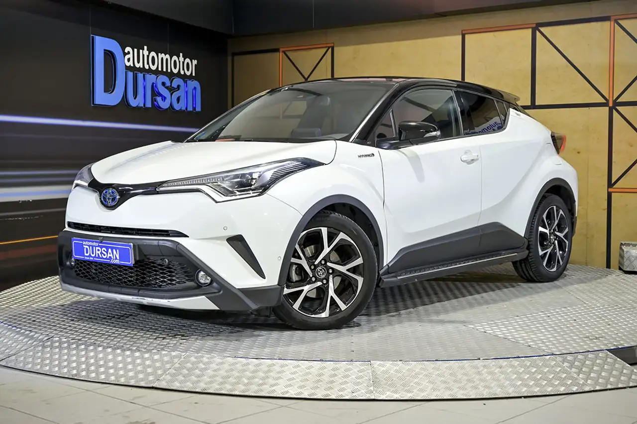 Toyota C-HR 1.8 125H Dynamic Plus — photo 1 of 33