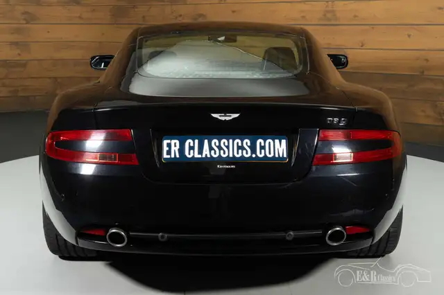 Aston Martin DB9 view 15