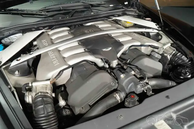 Aston Martin DB9 view 19