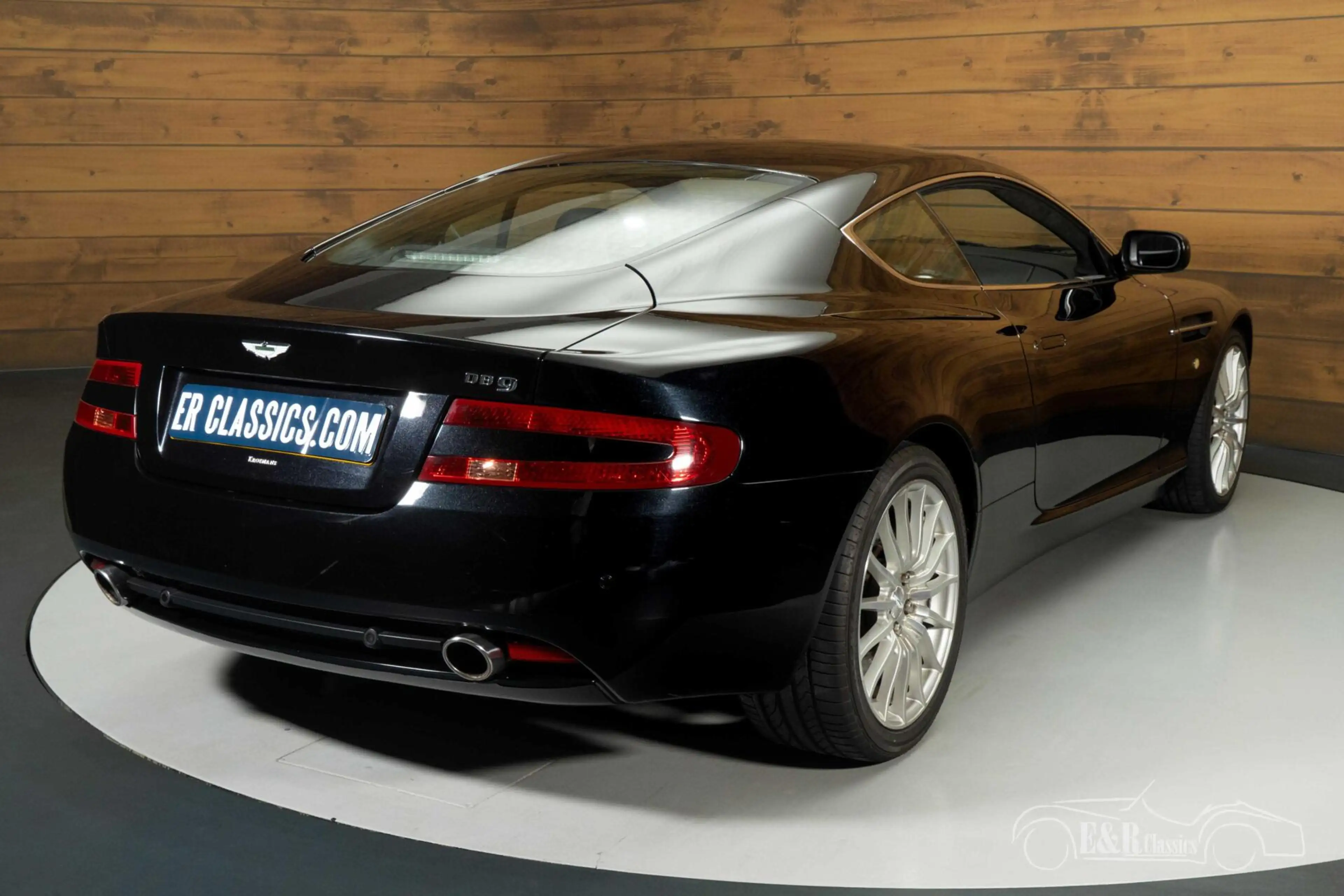 Aston Martin DB9 Coupe | 2005 — photo 14