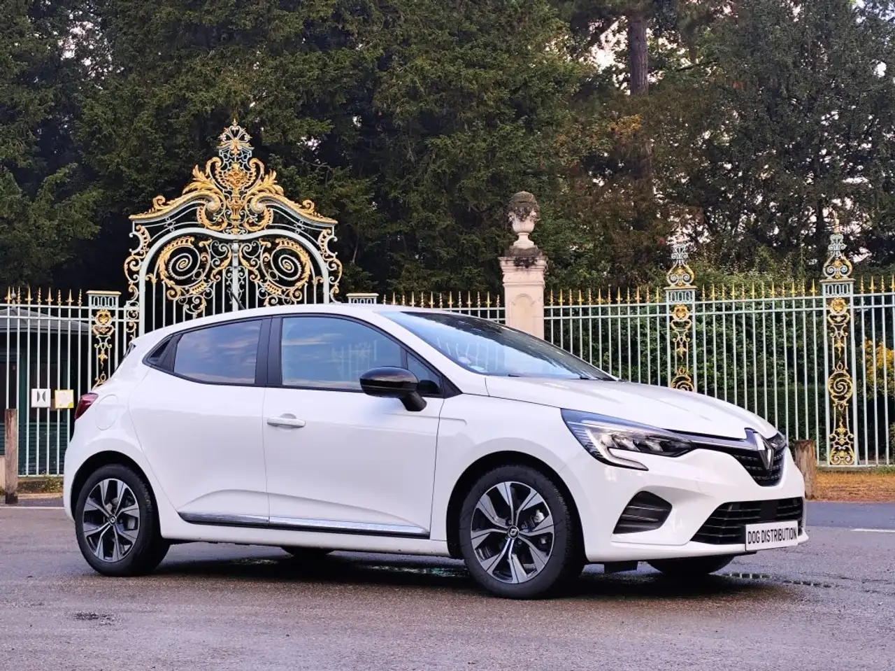 Renault Clio Citadine 5 portes — photo 30