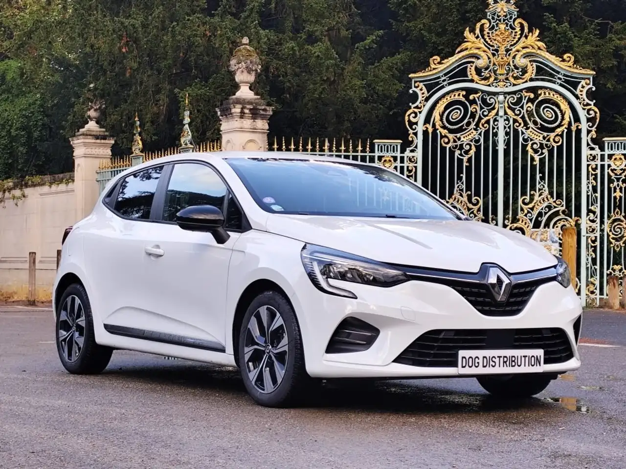 Renault Clio Citadine 5 portes — photo 32