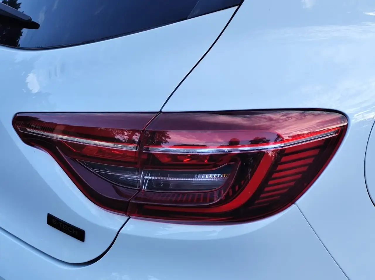 Renault Clio Citadine 5 portes — photo 39