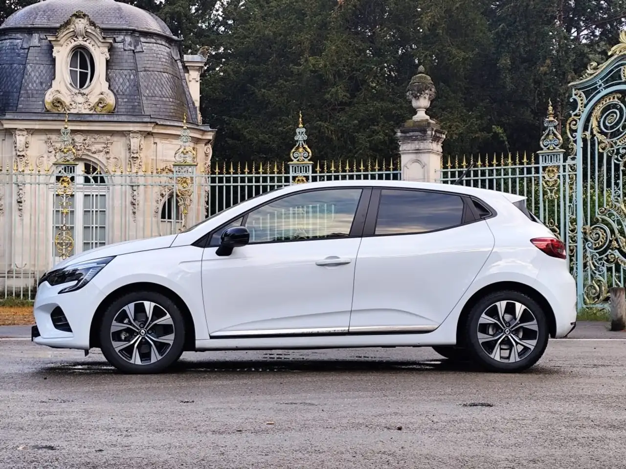 Renault Clio Citadine 5 portes — photo 5