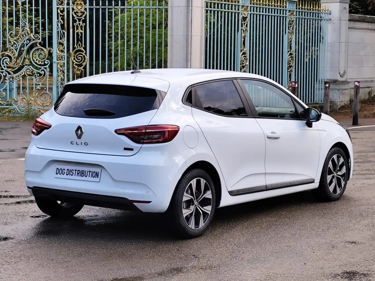 Renault Clio Citadine 5 portes — photo 20